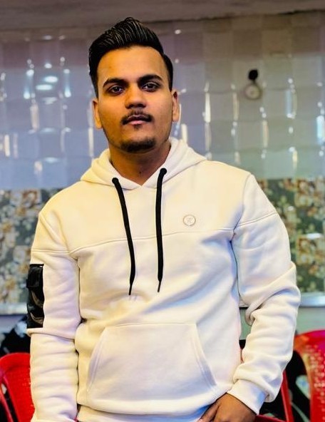 Faizan Mansoori, Site Supervisor